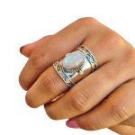 Bagues Vintage avec Pierre de Lune Antique